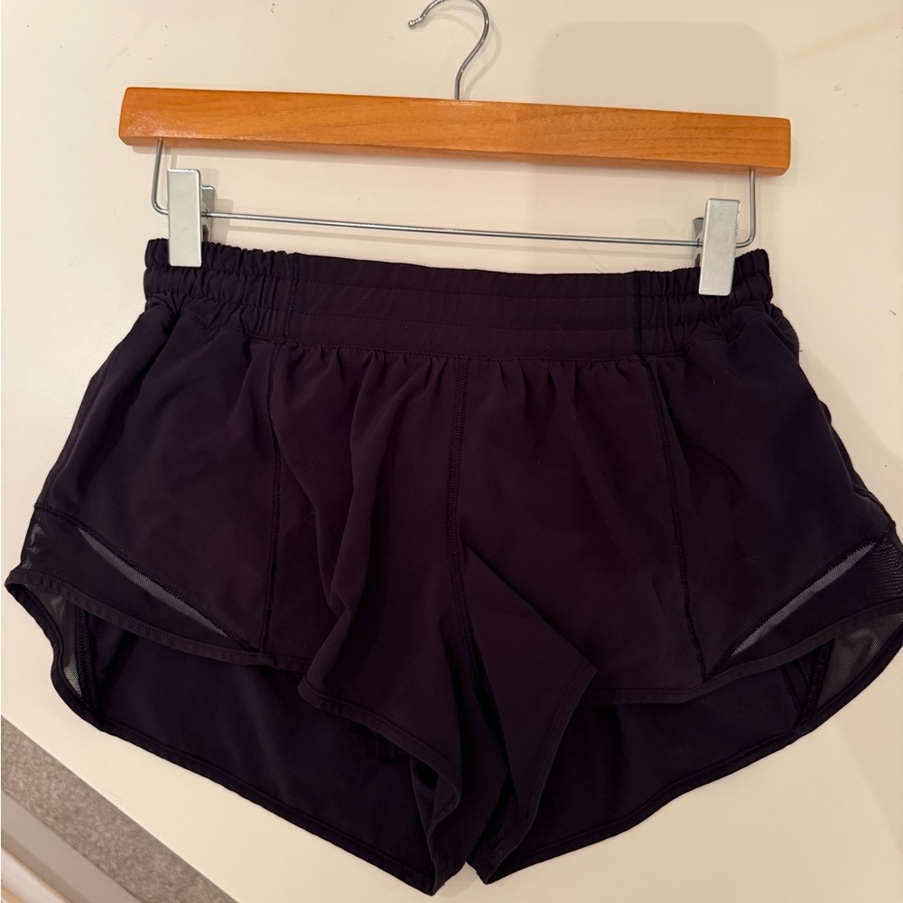 Lululemon hotty hot shorts black